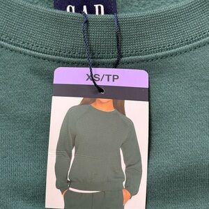 GAP Crewneck Sweatshirt XS | Forest Green long Sleeve Pullover | Cozy Fleece